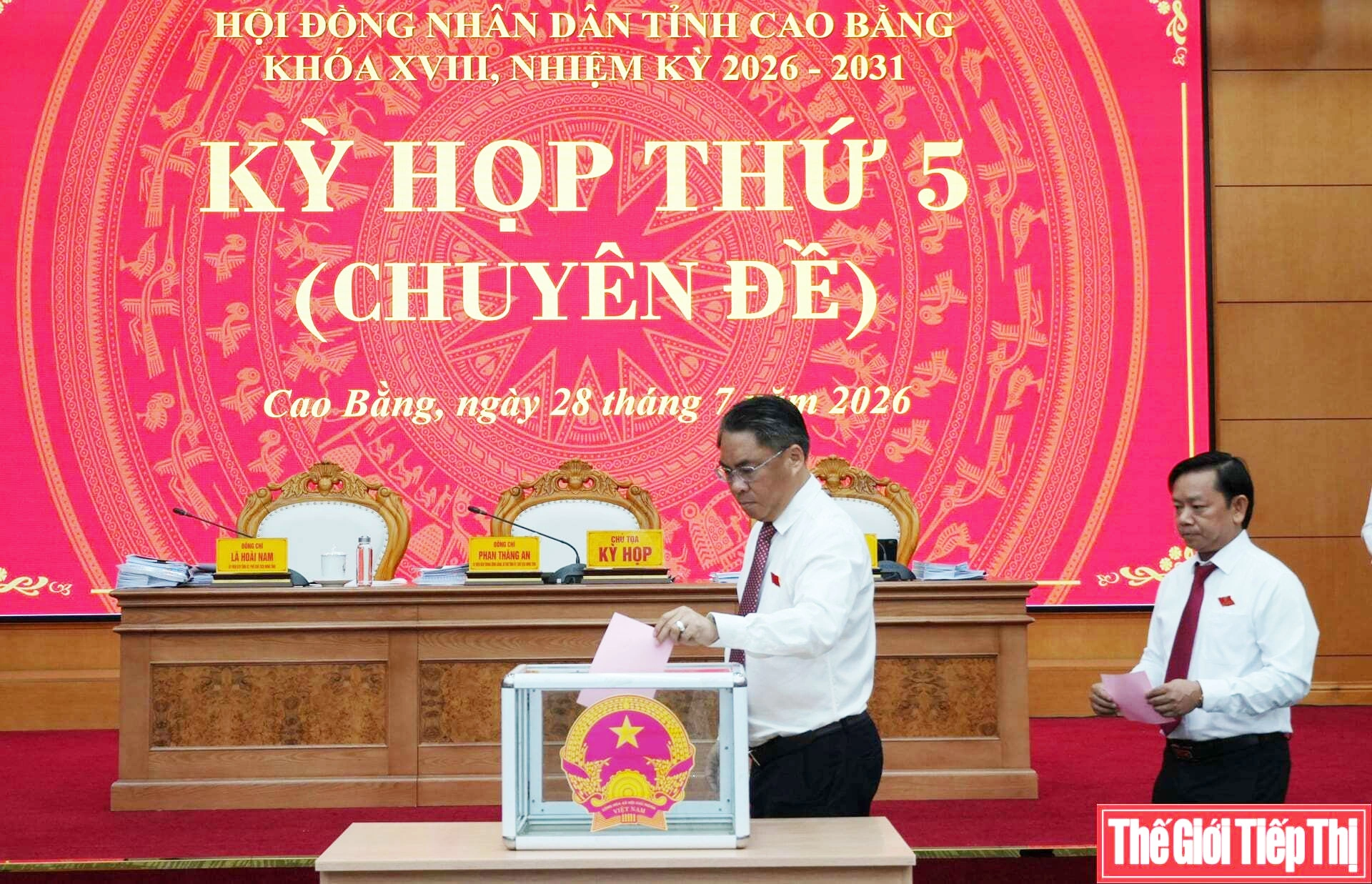 HĐND tỉnh Cao Bằng bầu bổ sung đối với ông Lương Tuấn Hùng. Ảnh: CH.