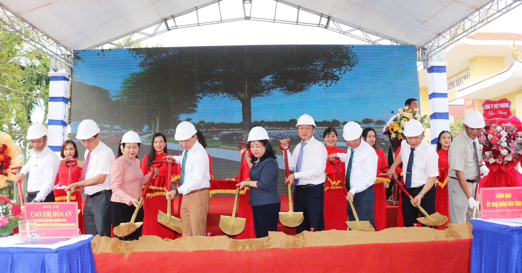 Khởi công Dự án tôn tạo cảnh quan Di tích Đền thờ Lương Văn Chán