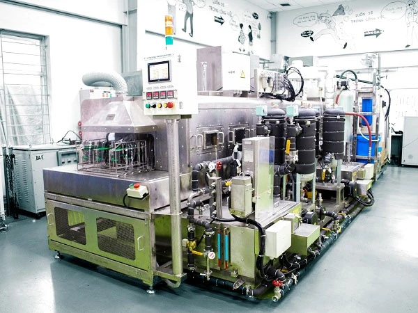 Máy rửa siêu âm rửa chi tiết nhỏ xe ô tô UWM-V3